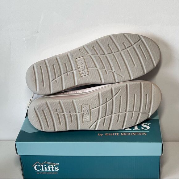 Cliffs by White Mountain Athleisure Comfort - Picture 7 of 7